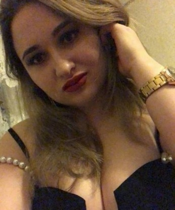 Разнообразие моих услуг и способностей не оставит тебя равнодушным. 🌟
Живу в Москве и готова встретиться с тобой в любом удобном для тебя месте. При этом обещаю полную конфиденциальность и уважение к твоим желаниям. 🔒
Мои отзывы говорят сами за себя - клиенты остаются довольными и возвращаются ко мне снова и снова. 💯
Фото, которые ты увидишь, подтверждают мою привлекательность и сексуальность. 📸
Со мной ты откроешь новые грани наслаждения и расслабления. Доверься моим нежным рукам, и мы сделаем все, чтобы ты ощутил неземную страсть и релакс. 💫
Позвони мне и продолжим наш интересный разговор в Москве. Жду тебя! 😘 Катя